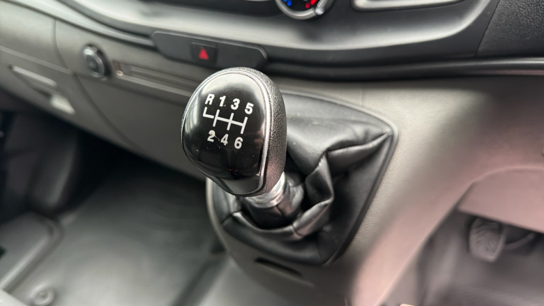 Ford Transit Custom 300 L1 Diesel Fwd 2.0 EcoBlue 130ps High Roof Leader Van